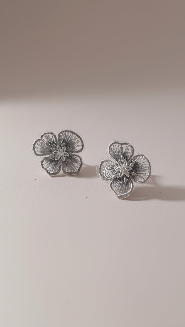 Aros Flor Plateada 1253