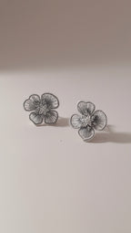 Aros Flor Plateada 1253