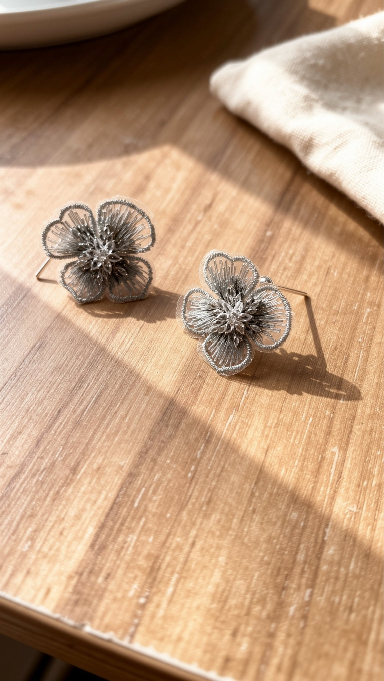 Aros Flor Plateada 1253