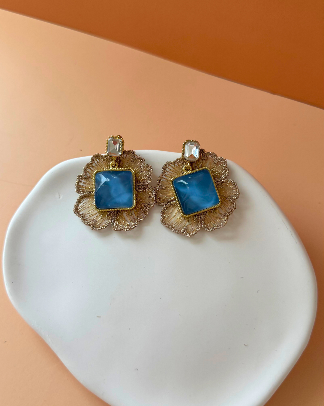 Aros 821